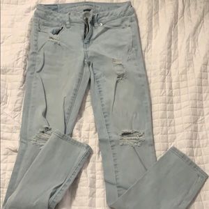 American eagle super light wash destroyed jeans